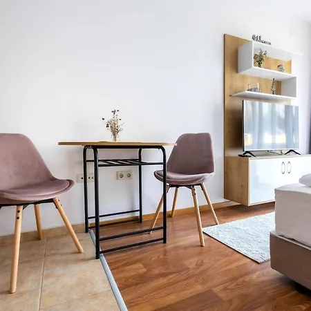 Charming Pirin Sense - - Parking - Bbq - Lobby アパート バンスコ
